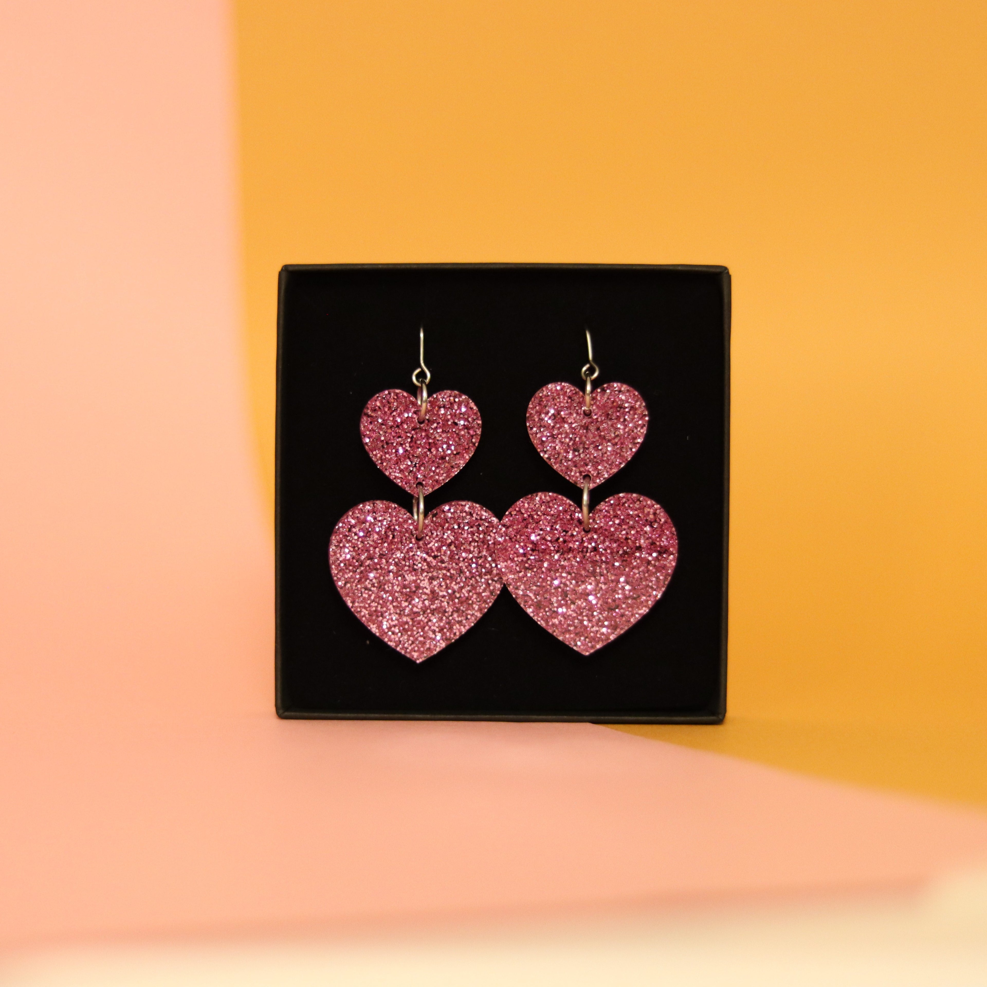 Pelkkää Lovee Korvakorut