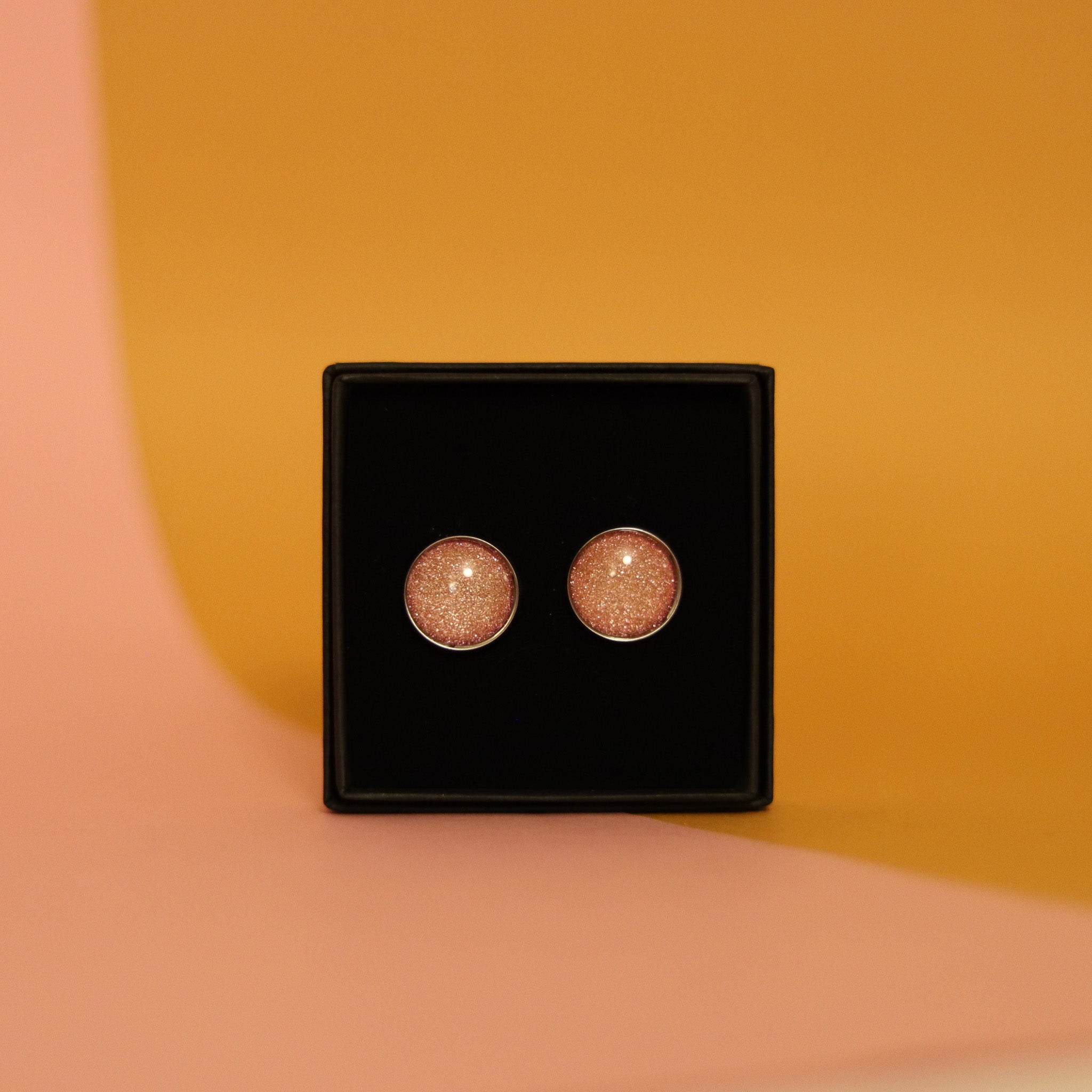 Säihke Nappikorvakorut