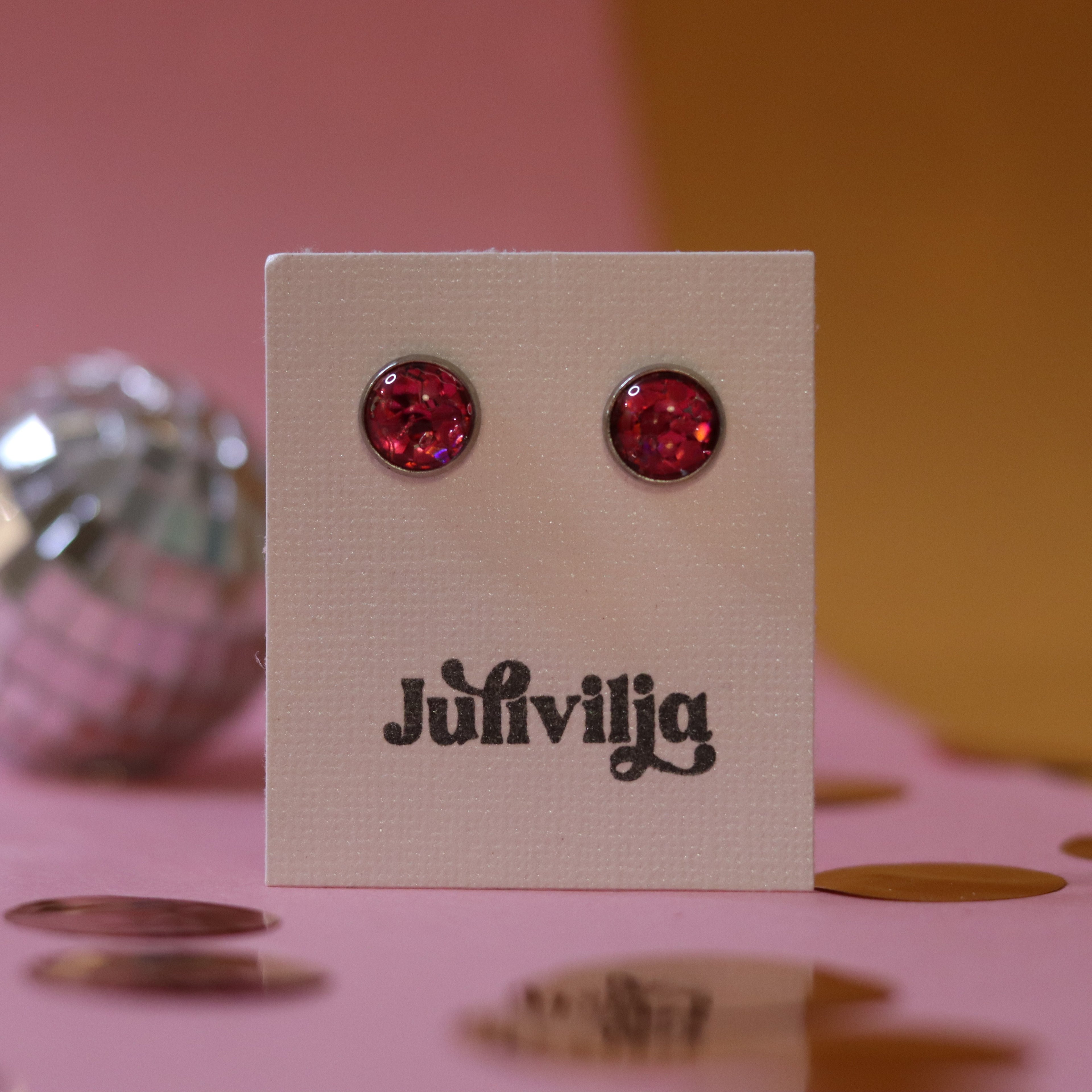 Minisäihke Nappikorvakorut