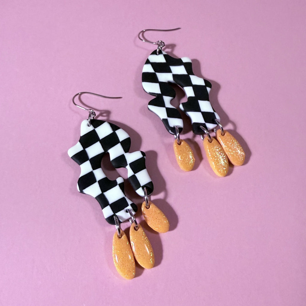 Funky Checkerboard Korvakorut