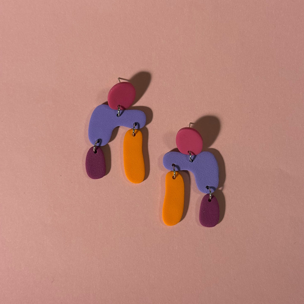 Abstract Play Korvakorut