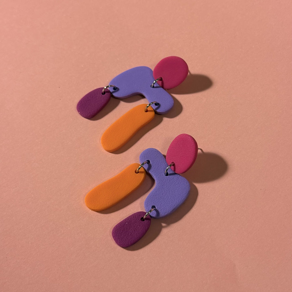 Abstract Play Korvakorut