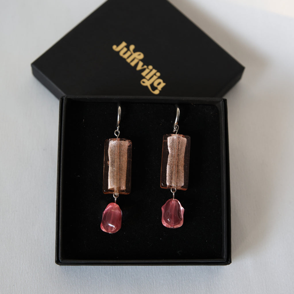 Lasihelmi Korvakorut